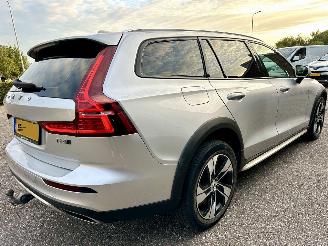 Volvo V-60 Gereserveerd Cross country 2.0 D4 190pk aut AWD Intro Ed - pano - bowers&wilkins - 360cam - stoelkoeling - stoelverw v+a - head up picture 5