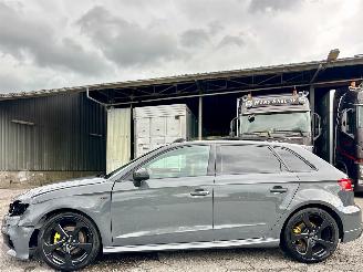 Voiture accidenté Audi A3 Sportback 1.5 TFSI S-Line Edition 2018/3