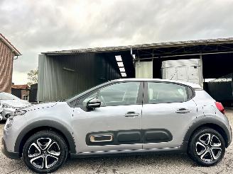 Schadeauto Citroën C3 1.2 PureTech 83pk C-Series - navi - line assist - clima - cruise - apple carpl - 66dkm nap - licht + regensensor 2022/12
