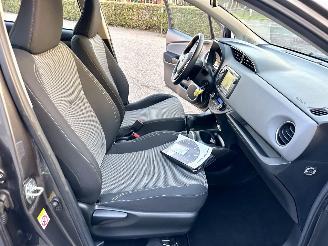 Toyota Yaris Gereserveerd 1.5 Hybrid 89pk automaat Aspiration 5drs - 52dkm nap - navi - camera - clima - cruise - facelift - rijdbaar picture 52