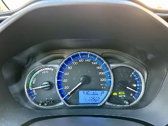 Toyota Yaris Gereserveerd 1.5 Hybrid 89pk automaat Aspiration 5drs - 52dkm nap - navi - camera - clima - cruise - facelift - rijdbaar picture 19