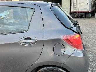Toyota Yaris Gereserveerd 1.5 Hybrid 89pk automaat Aspiration 5drs - 52dkm nap - navi - camera - clima - cruise - facelift - rijdbaar picture 84