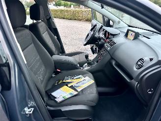 Opel Meriva 1.4 Turbo 120pk Berlin - nap - clima - cruise - navi - pdc v+a - trekh - licht + regens + dimmend binnenspiegel picture 45