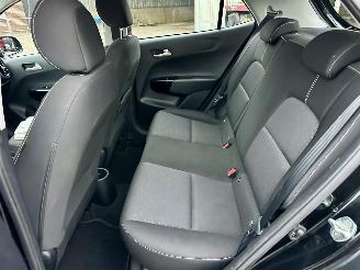 Kia Picanto 1.0 CVVT 67pk ComfortPlusLine Navigator - nap - camera - navi - airco - lmv - 4x elektr ram - aux + usb picture 23