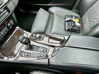 BMW 5-serie 550i 4.4 V8 TwinTurbo 408pk 8-traps aut M-Sport - nap - b&o - schuifdak - massage - softclose - tv schermen - 360cam picture 56