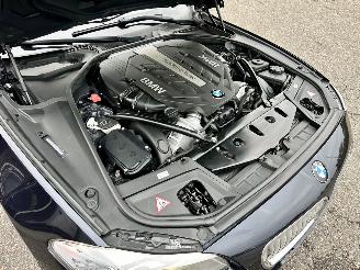 BMW 5-serie 550i 4.4 V8 TwinTurbo 408pk 8-traps aut M-Sport - nap - b&o - schuifdak - massage - softclose - tv schermen - 360cam picture 8