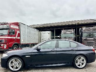 krockskadad bil auto BMW 5-serie 550i 2013/1