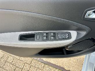 Renault Zoé R135 52kWh aut S.Limitee Riviera - 12dkm - leer - nav - cam - keyless - incl batterij - stuurverw - stoelverw picture 37