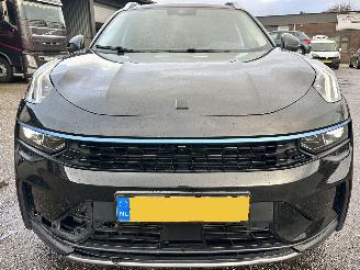 Lynk & Co 01 Gereserveerd 1.5 Plug-In Hybrid 7-Traps aut - nap - pano - navi - 360cam - stoelverw - 20inch - Infinity - pdc v+a picture 3