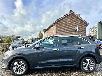 Schadeauto Kia e-Niro ExecutiveLine 64kWh 2020/2