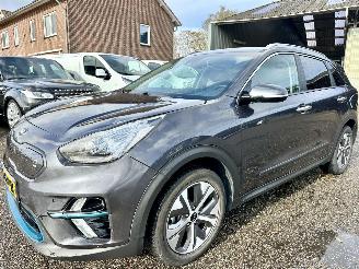 Kia e-Niro 64kWh 204pk aut + F1 Exe.Line - nap - stoelvent - stoelv v+a - stuurverw - front + line + side assist - leer picture 2