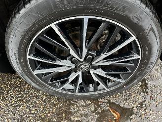 Toyota C-HR 1.8 Full Hybrid 148pk aut Energy - 42dkm nap - navi - camera - keyless entry + start - front + line assist picture 104