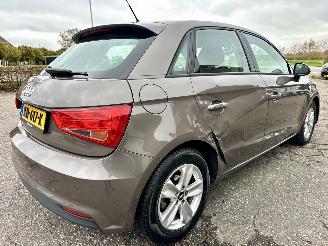 Audi A1 Sportback 1.0 TFSI 95pk Design Prol.Pl 5drs - 68dkm - navi - pdc - stoelverw - bearlock - clima - cruise picture 5