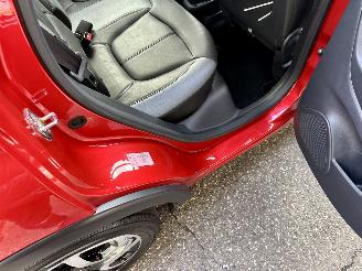 Renault Captur 1.2 TCe Turbo Xmod 120pk 6-traps aut - 84dkm nap - navi - cam - leer - stoelverw - keyless - pdc v+a picture 13