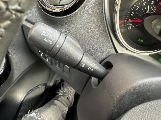 Renault Captur 1.2 TCe Turbo Xmod 120pk 6-traps aut - 84dkm nap - navi - cam - leer - stoelverw - keyless - pdc v+a picture 30