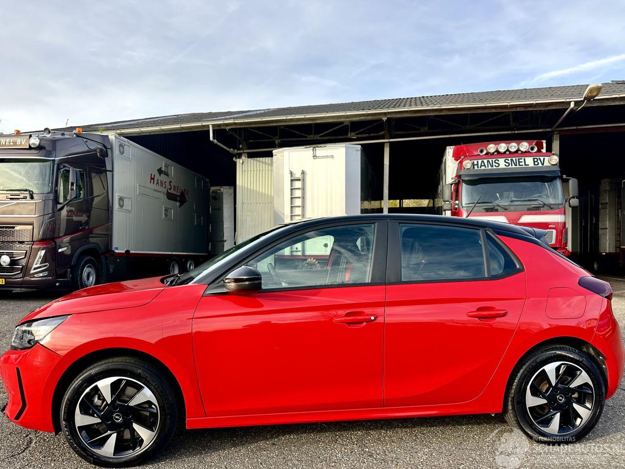 Opel Corsa-E Yes 50kWh 136pk aut 5drs - nap - stuur + stoelverw - pdc - airco - cruise - line assist - nieuw model