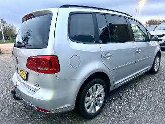Volkswagen Touran VAN 1.6 TDI 105pk 7-Traps dsg aut Comf - nap - clima - cruise - trekh - lmv - privacy glass - luxe uitvoering picture 5