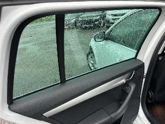 Skoda Octavia 1.0 TSI 116pk 6-bak Greentech Bus Edition Plus - xenon - virtual - camera - pdc - carplay - clima - cruise picture 72