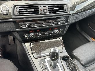 BMW 5-serie Touring 520i 184pk 8-traps aut Luxury Ed - nap - leer - stoelverw - elektr trekh + stuur - memory l+r picture 24