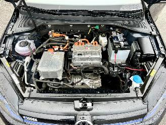 Volkswagen e-Golf 7.5 aut Highl - nap - virtual - keyless - leer - stoelverw - sfeerverl - cam - front + line + side assist picture 80