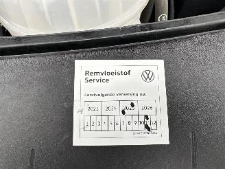 Volkswagen Transporter 2.0 TDI 150pk 6-bak Lang 3pers - 2x schuifdeur - nap - camera - navi - airco - cruise - pdc - trekh - facelift picture 49