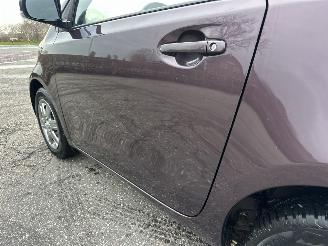 Toyota iQ 1.0 VVTi 68pk automaat Aspiration - 44dkm nap - navi - clima - keyless entry + start - lmv - pdc picture 76