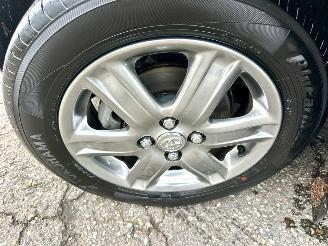 Toyota iQ 1.0 VVTi 68pk automaat Aspiration - 44dkm nap - navi - clima - keyless entry + start - lmv - pdc picture 71