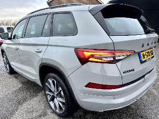 Skoda Kodiaq 1.5 TSI 150pk 7-traps aut Sportline Bus - nap - nardo grey - keyless - virtual - sfeerverl - nav - cam - memory picture 7