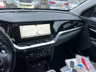 Kia e-Niro 64kWh 204pk aut DynamicPlusLine - nap - schuifdak - carplay - keyless - stuurverw - front + line assist picture 29