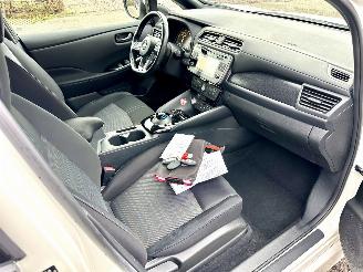 Nissan Leaf 40kWh 150pk aut n-connecta - 15dkm nap - 1e eig - keyless - 360 cam - navi - stuurverw - stoelverw v+a picture 18