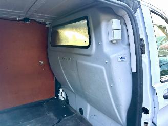 Mercedes Vito 114 CDI 136pk 7-traps aut + f1 euro.6 - nap - 1e eig - airco - cruise - pdc v+a - trekh - klapdeuren + wissers picture 44
