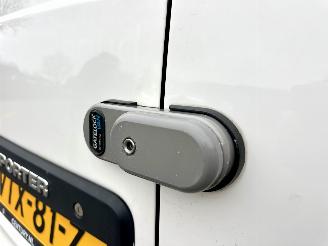 Volkswagen Transporter 2.0 TDI L1/H1 Comfortl - 37dkm nap - airco - cruise - pdc - trekh - klapdeuren - imperiaal - facelift model picture 9