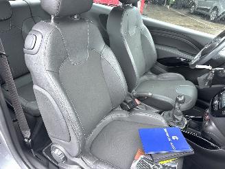 Opel Adam Cabrio 1.0 turbo 90pk 6-bak Rocks Online Ed - nap - clima - cruise - pdc v+a - 17 inch - side assist - elektr dak picture 54