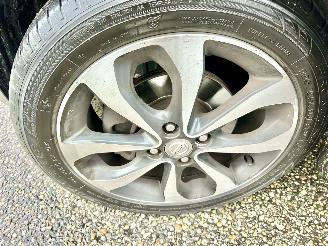 Nissan Micra gereserveerd 1.2i 80pk Connect Edition 5drs - navi - clima - cruise - pdc v+a - licht + regensensor - gebruikerssporen picture 62