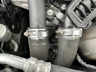 Peugeot 5008 1.2T 131pk 6-traps aut + F1 Crossway 7Pers - navi - leer - virtual - camera v+a - line + side assist - 50dkm picture 100