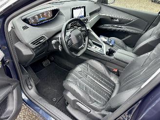 Peugeot 5008 1.2T 131pk 6-traps aut + F1 Crossway 7Pers - navi - leer - virtual - camera v+a - line + side assist - 50dkm picture 17