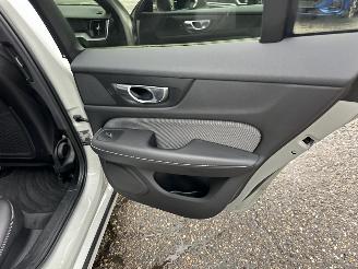 Volvo V-60 2.0 B4 Hybrid 8-traps aut R-Design - nap - virtual - leer - stuur + stoelverw - trekh - front + line + side assist picture 67