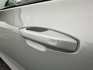 Volvo V-60 2.0 B4 R-Design picture 11