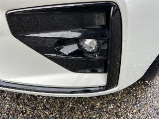 Volvo V-60 2.0 B4 Hybrid 8-traps aut R-Design - nap - virtual - leer - stuur + stoelverw - trekh - front + line + side assist picture 102