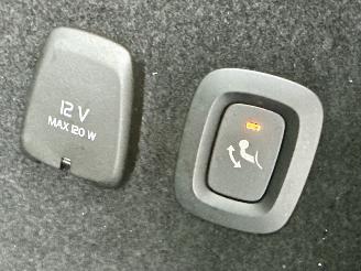 Volvo V-60 2.0 B4 Hybrid 8-traps aut R-Design - nap - virtual - leer - stuur + stoelverw - trekh - front + line + side assist picture 77