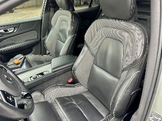 Volvo V-60 2.0 B4 R-Design picture 17