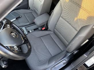 Volkswagen Golf 1.5 TSI 131pk 7-Traps aut + f1 comf bns 5drs - carplay - front assist - acc - pdc v+a - inkl trekh - privacy glass picture 51