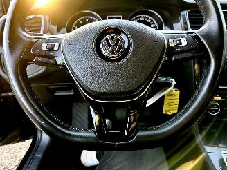 Volkswagen Golf 1.5 TSI 131pk 7-Traps aut + f1 comf bns 5drs - carplay - front assist - acc - pdc v+a - inkl trekh - privacy glass picture 30