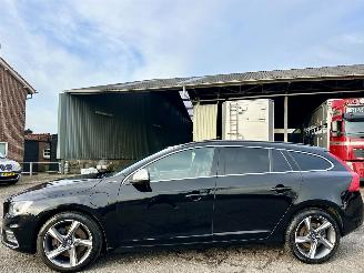 škoda osobní automobily Volvo V-60 2.4 D5 2015/12