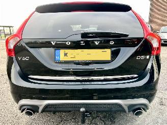 Volvo V-60 2.4 D5 Hybrid aut AWD R-Design - schuifdak - leer - nav - cam - front + line + side assist - harman/kardon picture 6