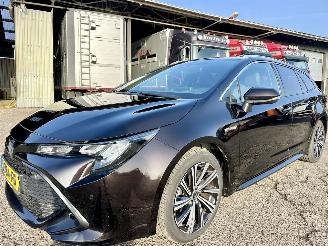 Toyota Corolla Touring sports 1.8 Hybrid aut Dynamic - nap - keyless - navi - cam - trekh - front + line assist - pdc v+a picture 2
