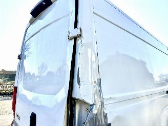Iveco Daily gereserveerd Maxi 35S16V 2.3D aut euro.6 410L/H3 3pers - front + line assist - navi - camera - clima - cruise - webasto picture 14