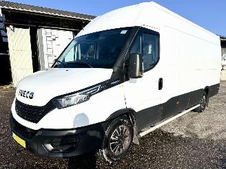 Iveco Daily gereserveerd Maxi 35S16V 2.3D aut euro.6 410L/H3 3pers - front + line assist - navi - camera - clima - cruise - webasto picture 2