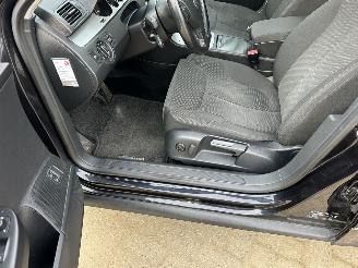 Volkswagen Passat 2.0 FSI 150pk 6-Traps automaat Comf Bus - nap - clima - cruise - navi - pdc v+a - licht + regensensor picture 61