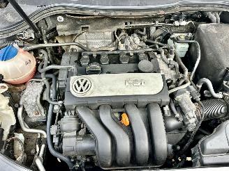 Volkswagen Passat 2.0 FSI 150pk 6-Traps automaat Comf Bus - nap - clima - cruise - navi - pdc v+a - licht + regensensor picture 74